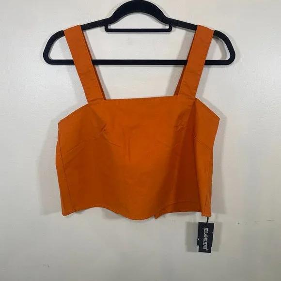 NWT BlankNYC Fire Cracker Tie Back Crop Top - Picture 8 of 9